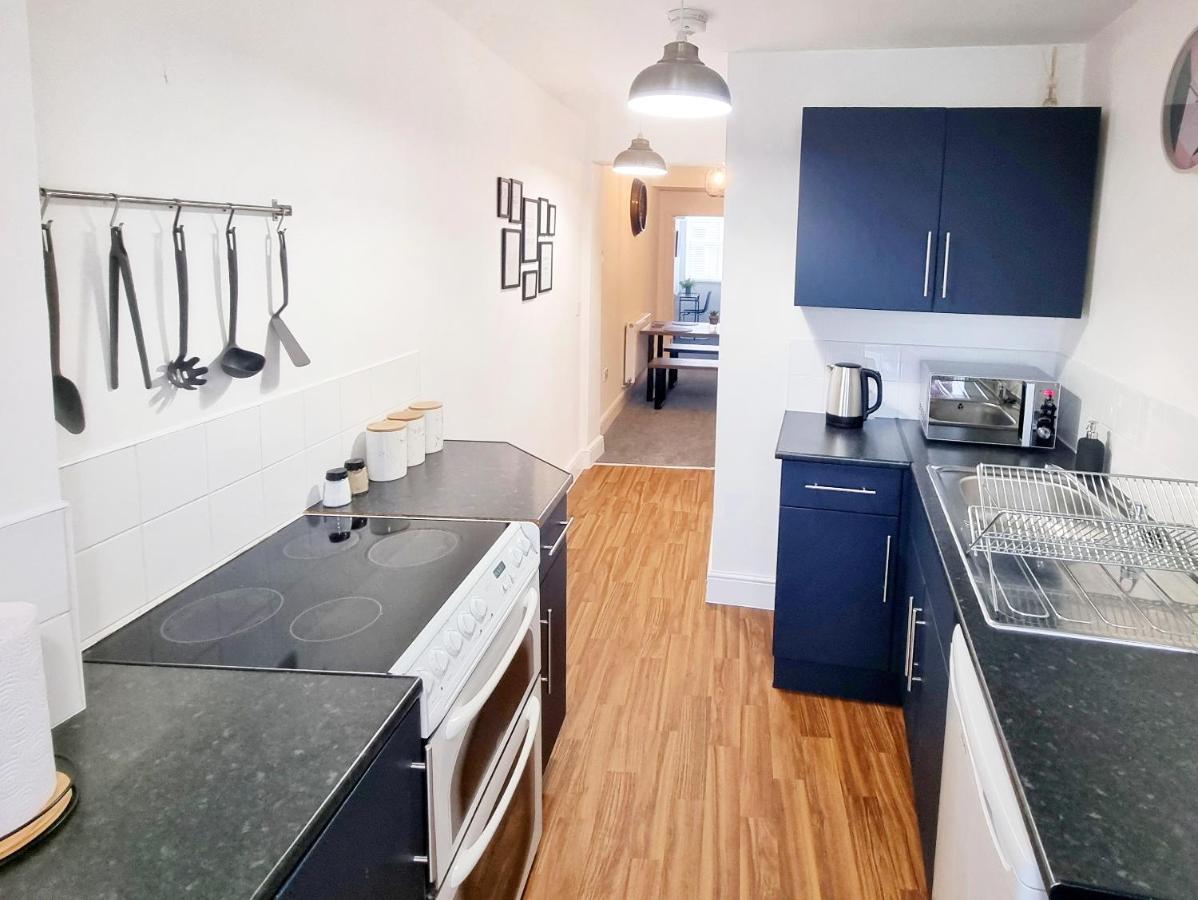 Stylish 2 Bed Apartment With Free Parking, Wifi Colchester Exterior foto